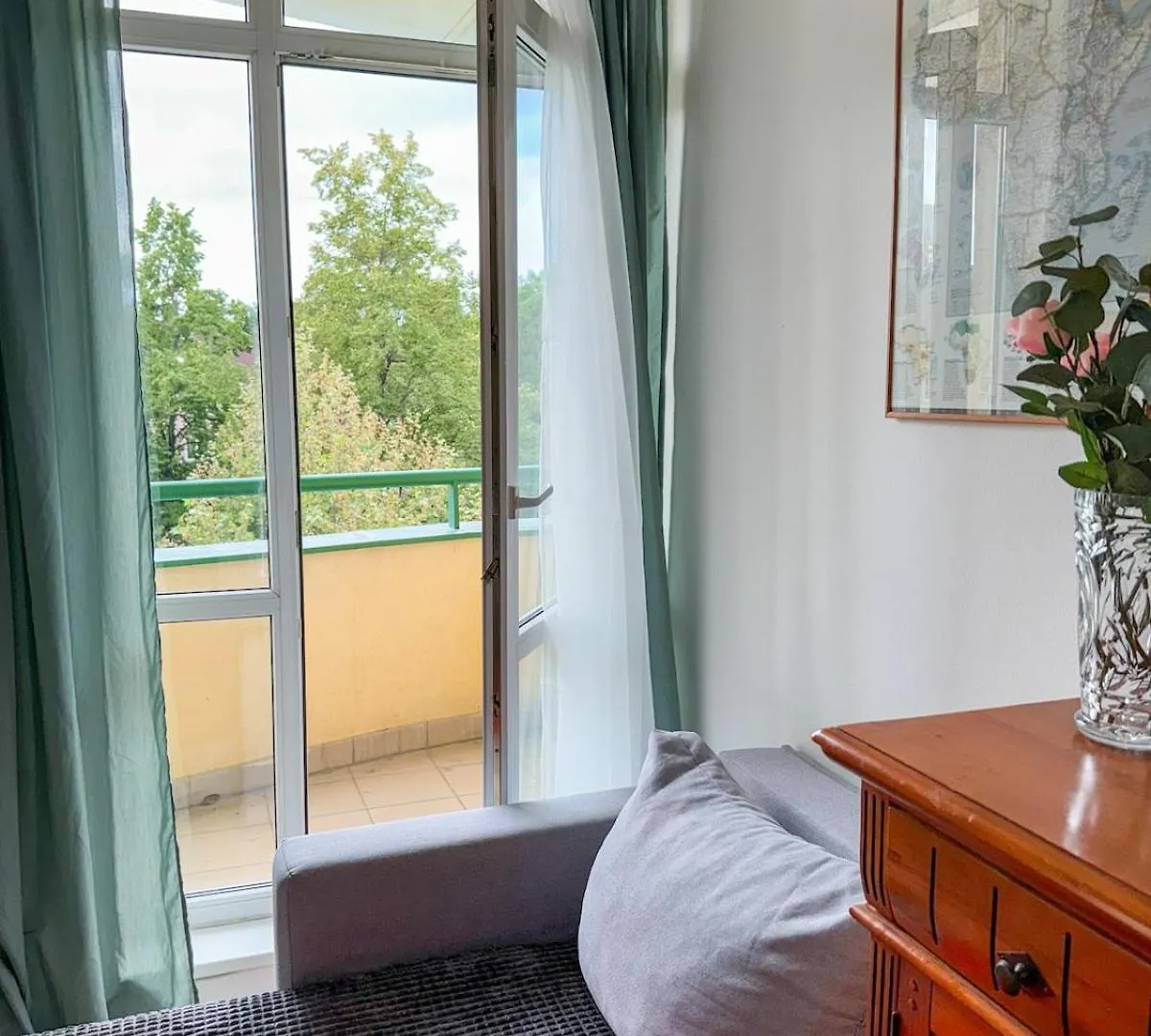 Sunny Flat With Terrace & Park View Near City Centre Prague République tchèque