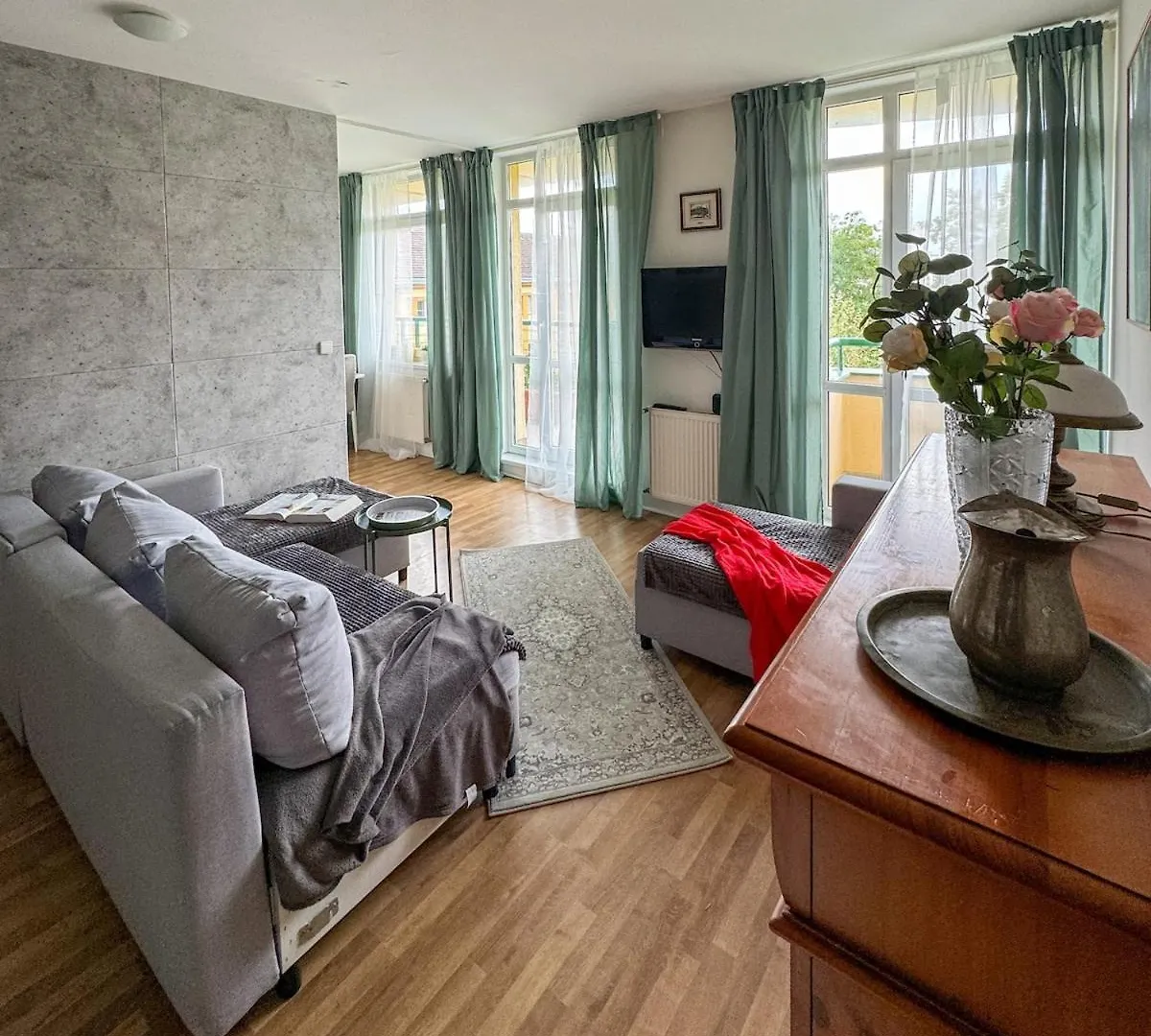 Appartement Sunny Flat With Terrace & Park View Near City Centre Prague